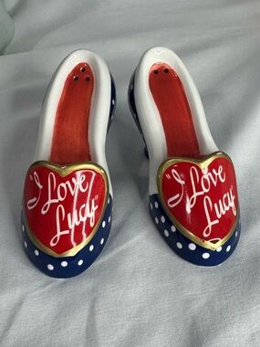 Vandor “Live Love Laugh” High Heel Shoe Salt & Pepper Shakers Red White Blue